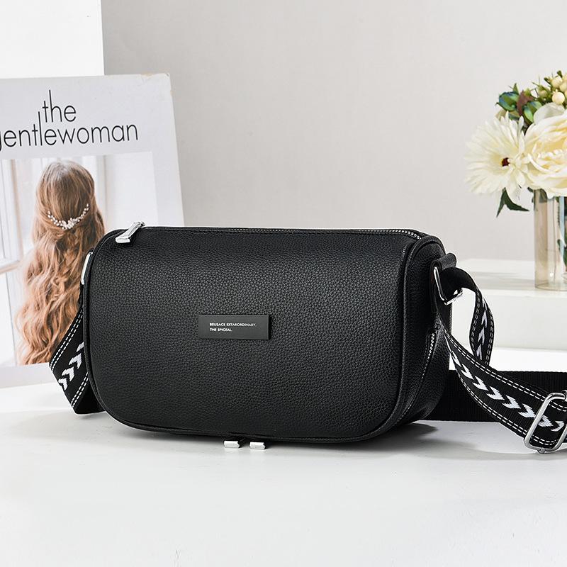 

Новая клетчатая маленькая сумка многослойная модная повседневная маленькая сумка трендовая и атмосферная на одно плечо под мышку сумка кроссбоди .