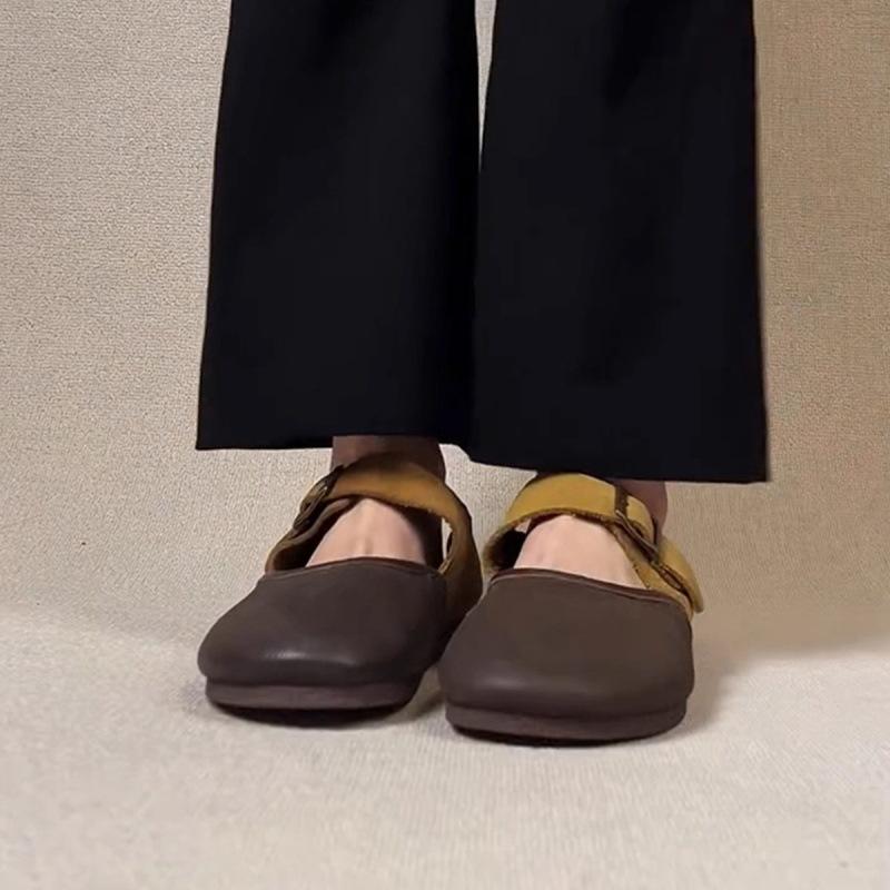 

Retro ugly cute soft leather shallow mouth Birkenstocks women s 2025 new one-word buckle with flat sole shoes round head Mary Jane shoes 35
