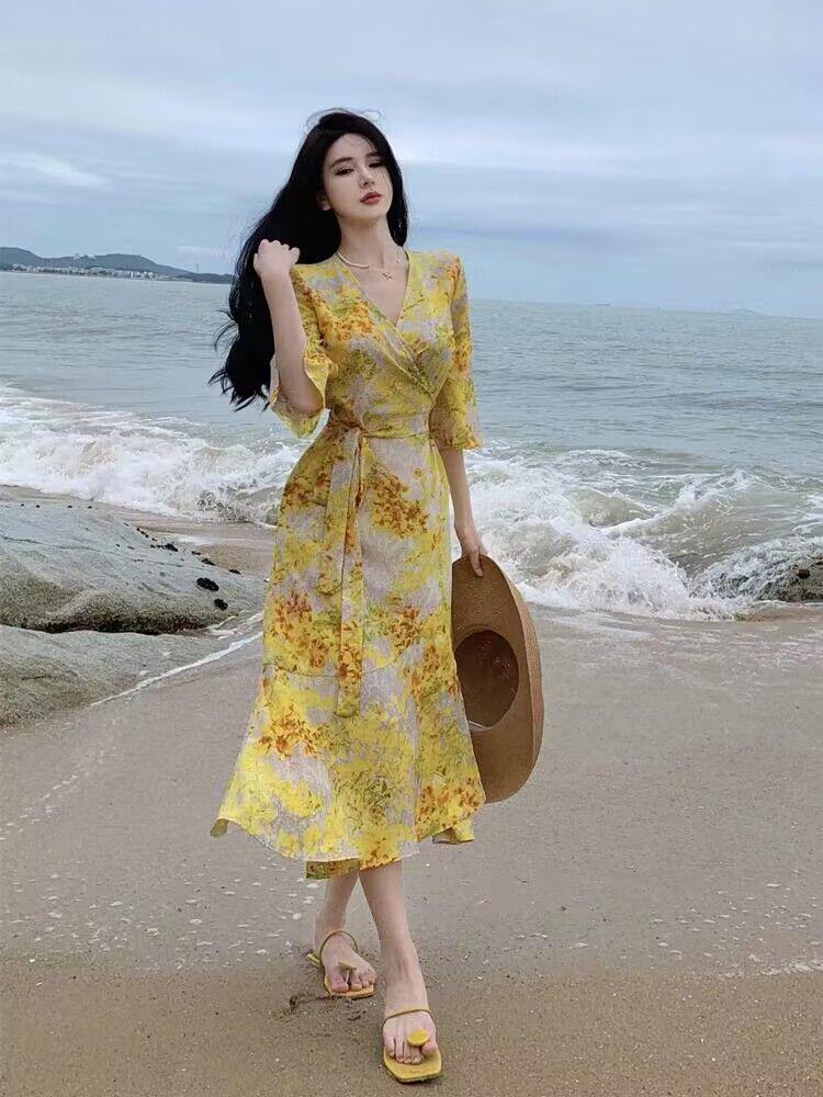 Plus Size Summer Chiffon Yellow Maxi Dress - Loose, Belly-Concealing Casual Beachwear