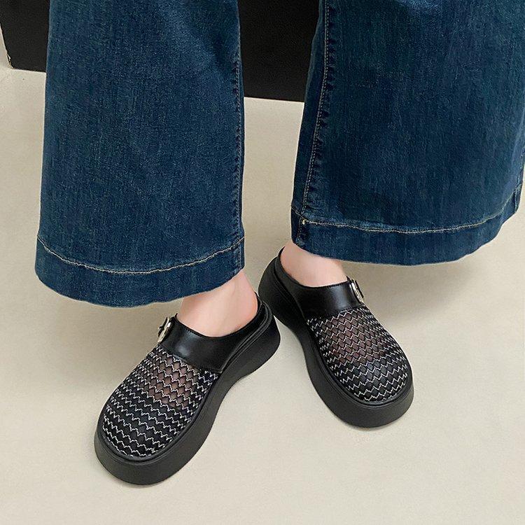 Baotou Half Slippers Women's Outer Wear 2025 Summer New Mesh Breathable Women's Shoes Hole Sandals Platform Beach Slippers