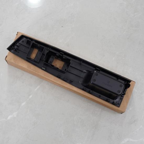 For Toyota Yaris 12-14 Front Right Window Switch Bezel Upper Panel #7423152650C0