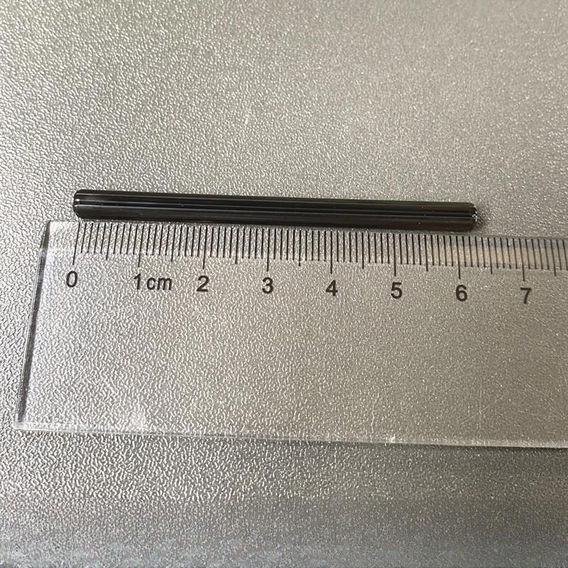 

Совместимый строительный блок 3707 Технологический строительный блок Запасные части 370726 Черный 6130004 1X8 Крестообразный вал 100g