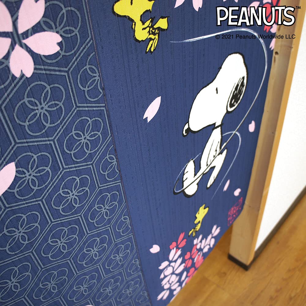 Noren Kobo Snoopy Goods Noren Curtain Room Divider Cherry Blossom SNOOPY PEANUTS Width 85cm Length 150cm 11410