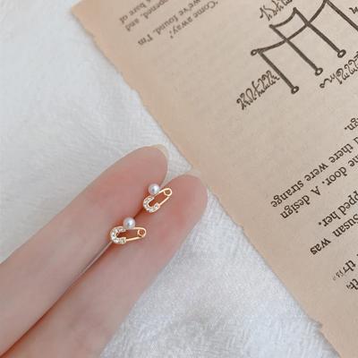 Pin Imitation Pearl Stud Earrings Women's Simple and Small Ear Hole Earrings Ins Niche Design Sense