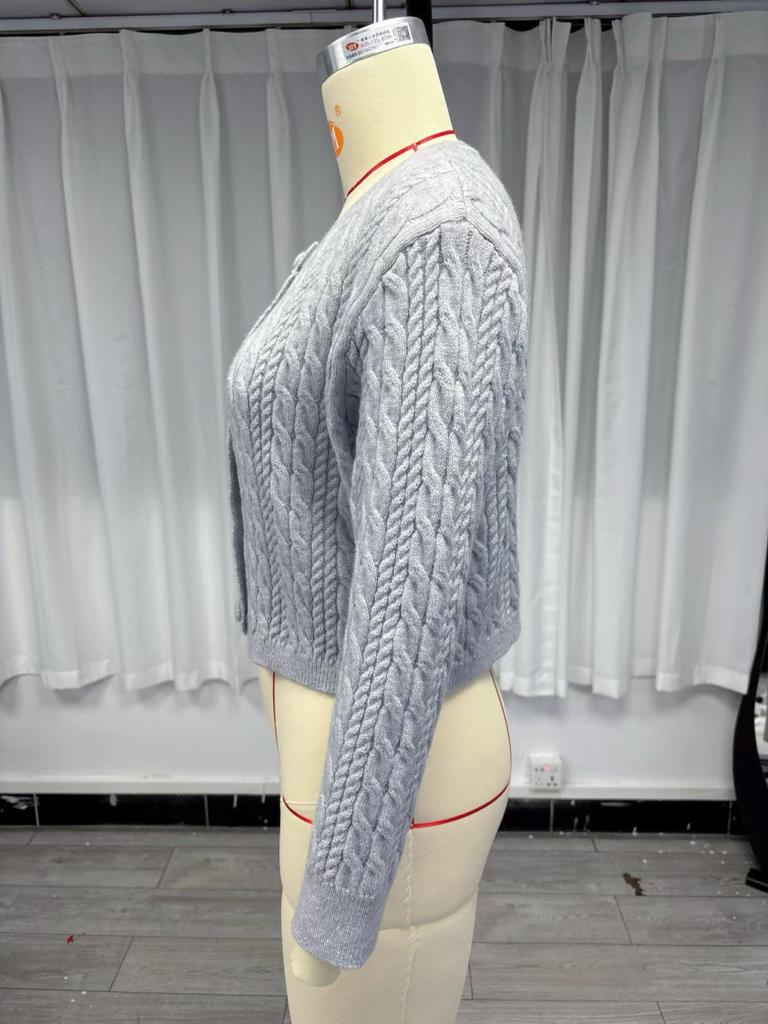 2024 Herbst Schlank geschnittener Zopfmuster-Strickjacke – Einfarbig, Rundhalsausschnitt, Vielseitiger Stil