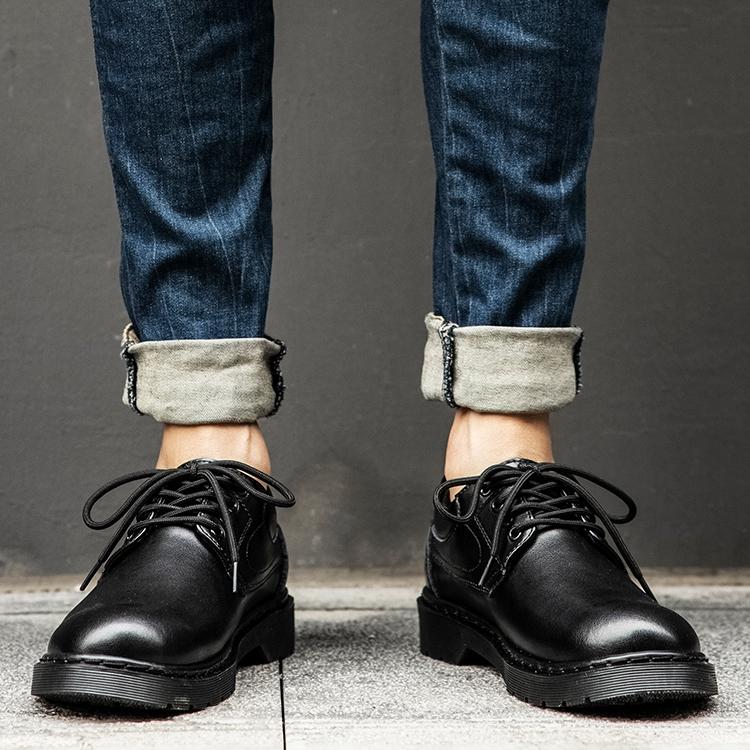 Fashion Hot selling men's boots New Trendy British Daily Comfortable Styles Fashion Party Outdoor Street High cut thick soled shoes