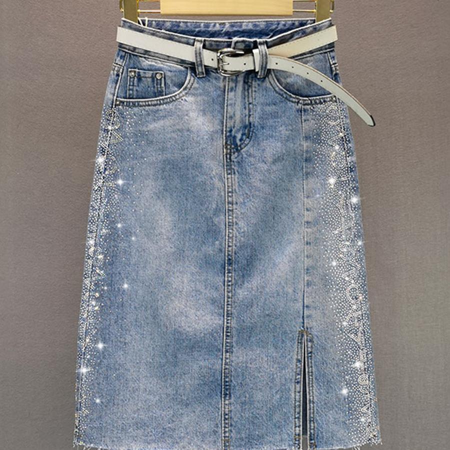 Sommermodischer Rock mit Strasssteinen und geteiltem Jeansrock mit figurbetontem Design