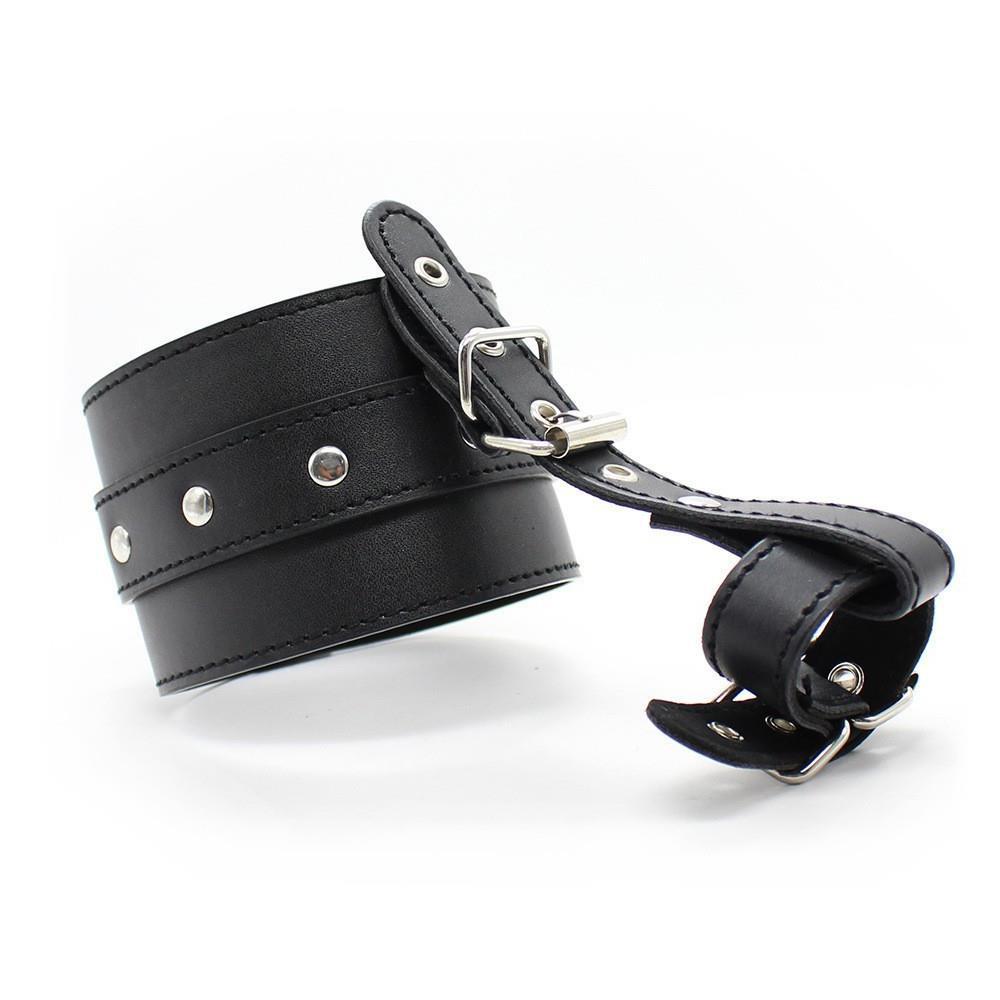 European American Adult SexToys Husband and Wife Flirting Alternative Flirting Black Leather Binding Bondage Finger Handcuffs