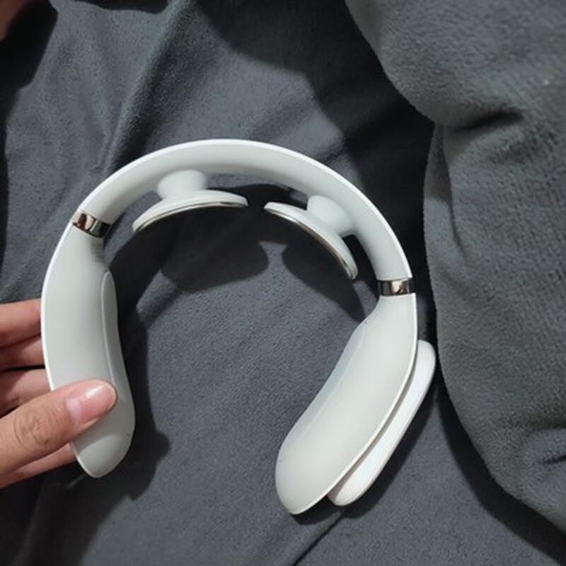 

SKG 4098 Smart Neck Massager CN plug (adapter included)