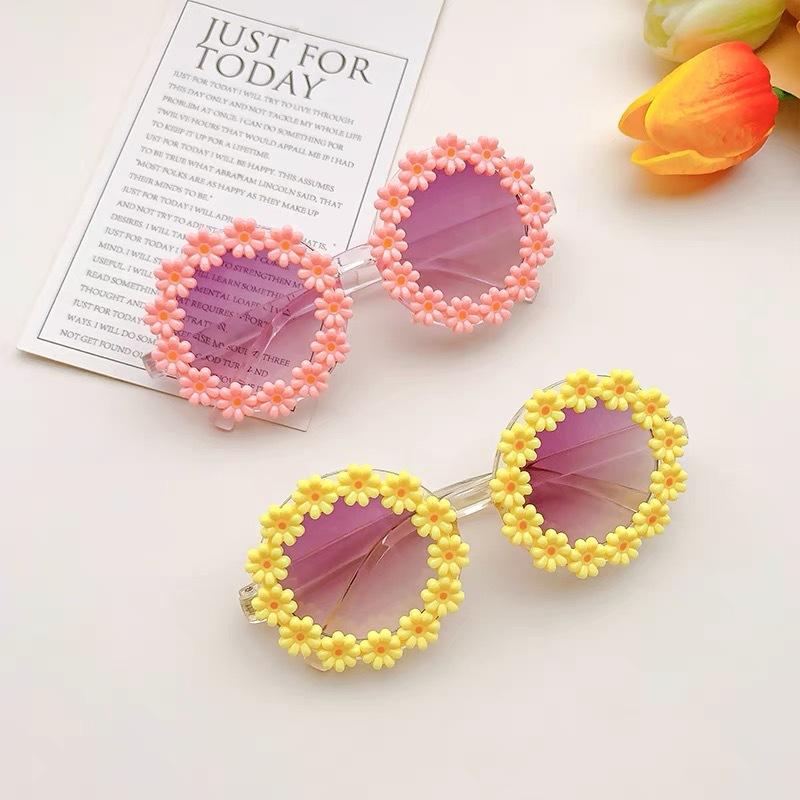 Kids Daisy Flower Sunglasses UV400 Protection Summer Beach Shades for Girls Baby Outdoor Eyewear