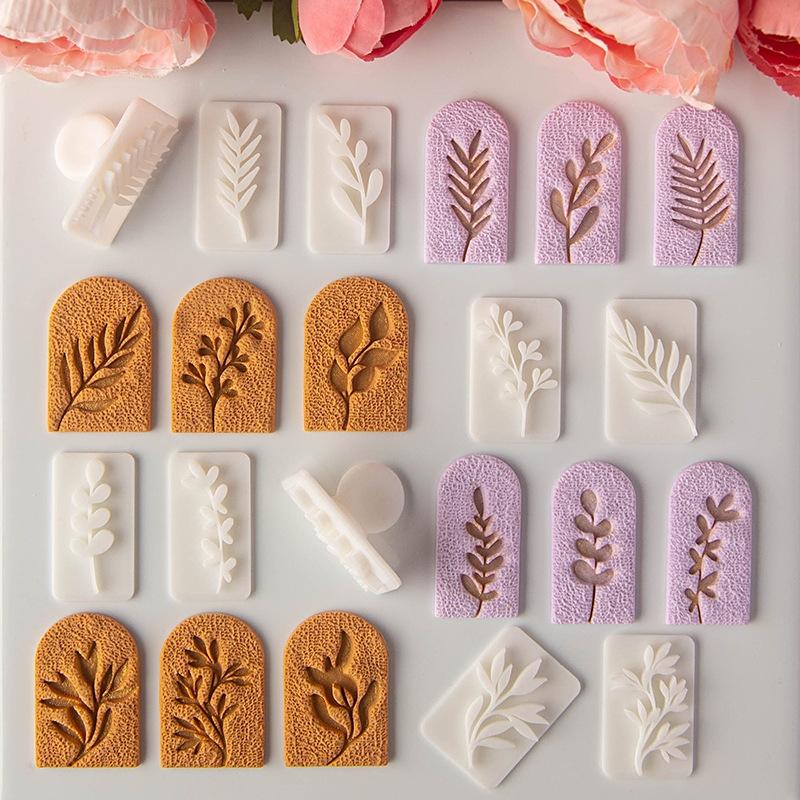 7Pcs Botanical Leaf Pattern Clay Earring Molds Set Fresh Plant Vine Leaves Clay Cutters Tools For Earring Pendant Jewelry Making