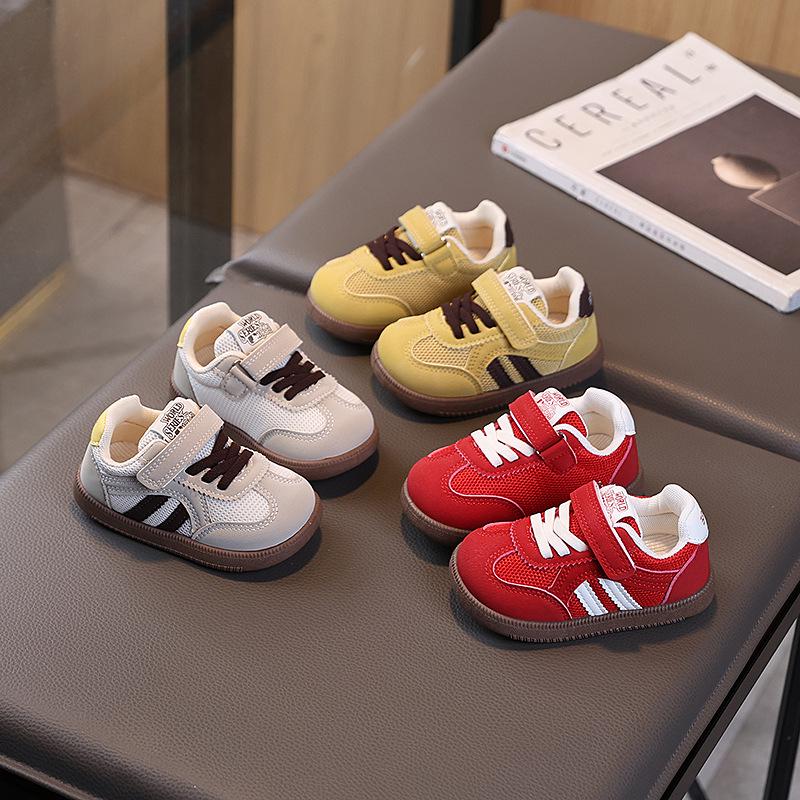 Infant Soft Sole Shoes for Walking - Breathable Mesh Toddler Sneakers for Boys, Perfect for Spring and Autumn.