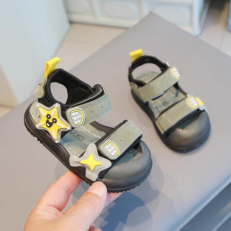 

Children s Sandals Summer New Soft soled Men s Baby Shoes 1-6 Step Shoes Beach Sandals Women s Shoes Baotou Shoes 16