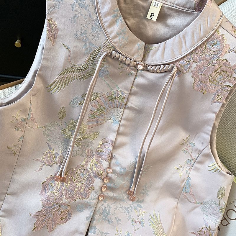 Vest Jacquard High-end Retro Embroidery Small Crew Neck Button Top Cardigan Vest