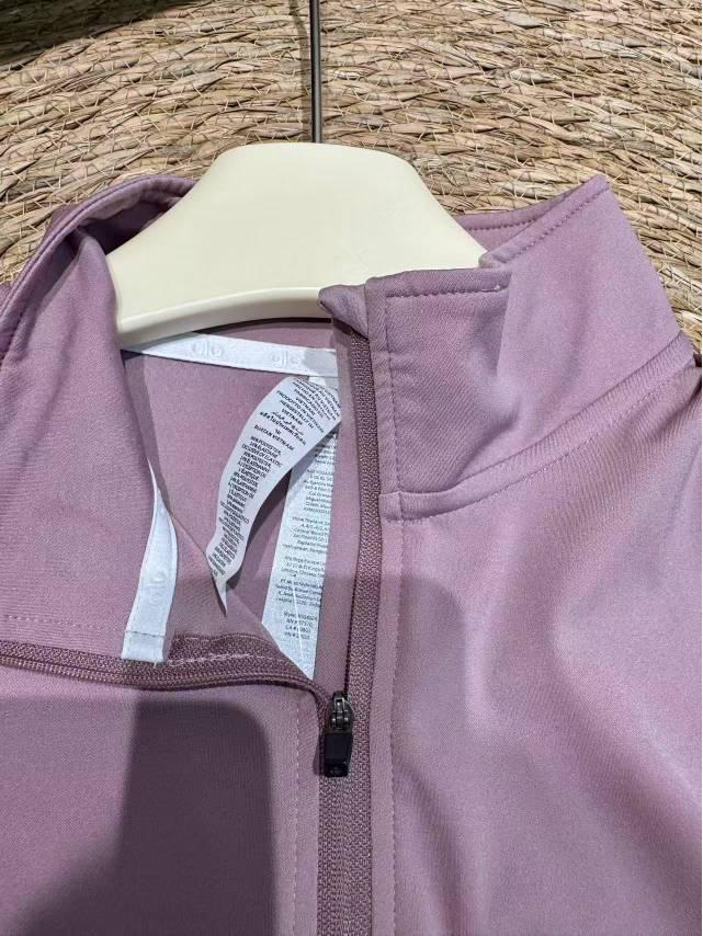 Alo Women's Original Slim-Fit Half-Zip Yoga Base Layer - Long Sleeve Training Top for Autumn/Winter