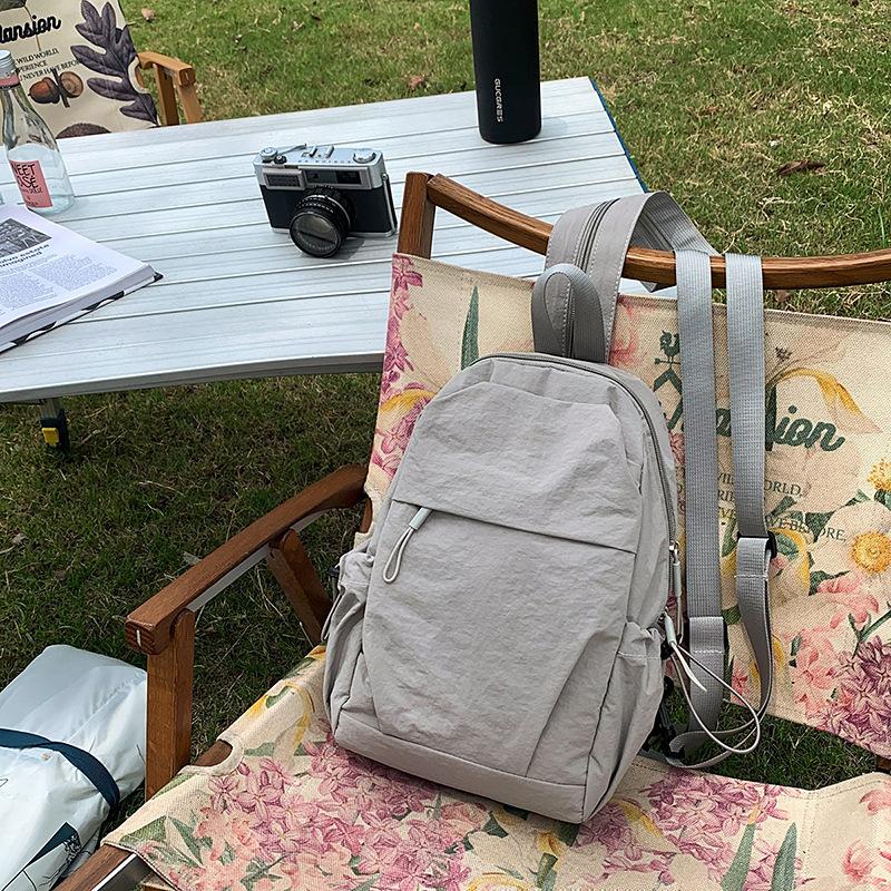 New mountaineering small backpack men and girls fashion outdoor breast bag multi-functional casual backpack