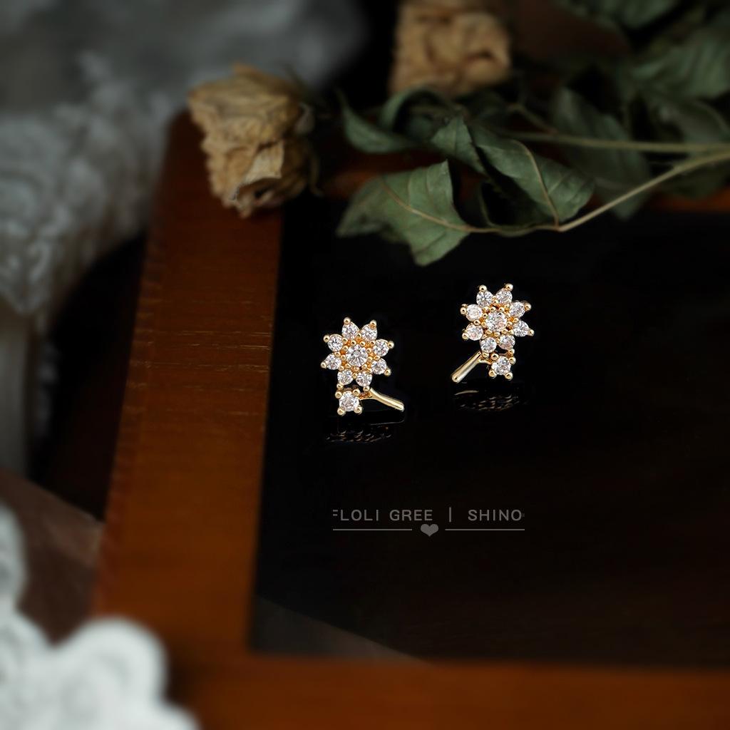 Micro-inlaid zircon 925 silver needle plated 14K cute small fresh and small flower earrings new stud earrings