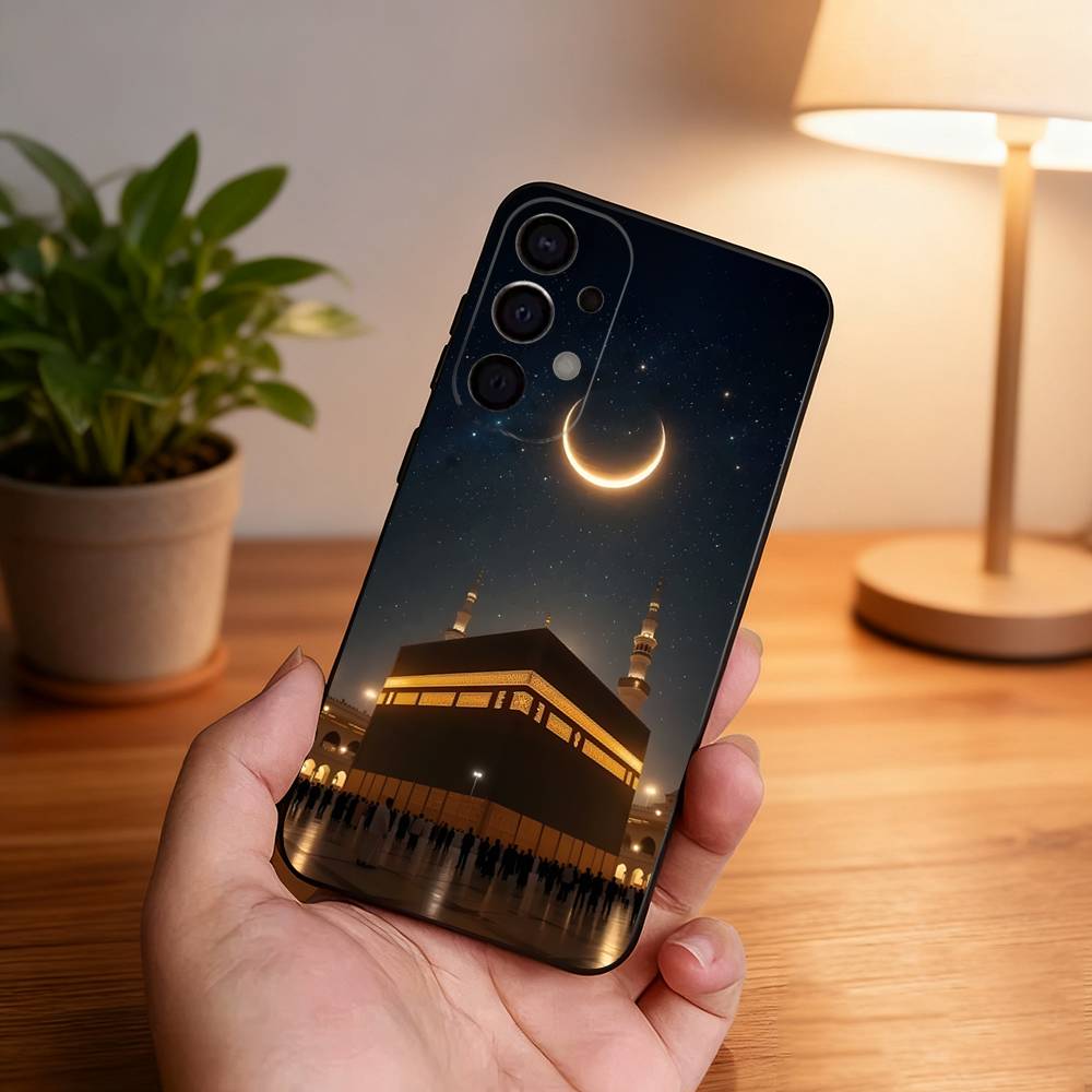 Moslem and kaaba Phone Case For Samsung S25,S24,S21,S22,S23,S30,Ultra,S20,Plus,Fe,Lite,5G Black Cover