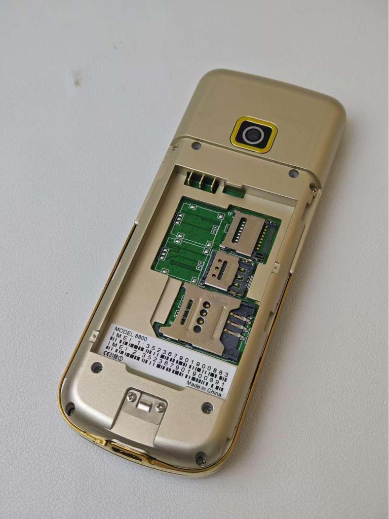 8800 2G Dual SIM Keypad Slider Phone for Seniors & Students - Backup Functionality