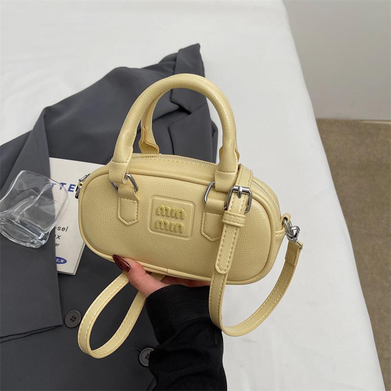 Niche casual messenger bag new fashion shoulder bag feeling hand carry bowling women's bag handbag bag