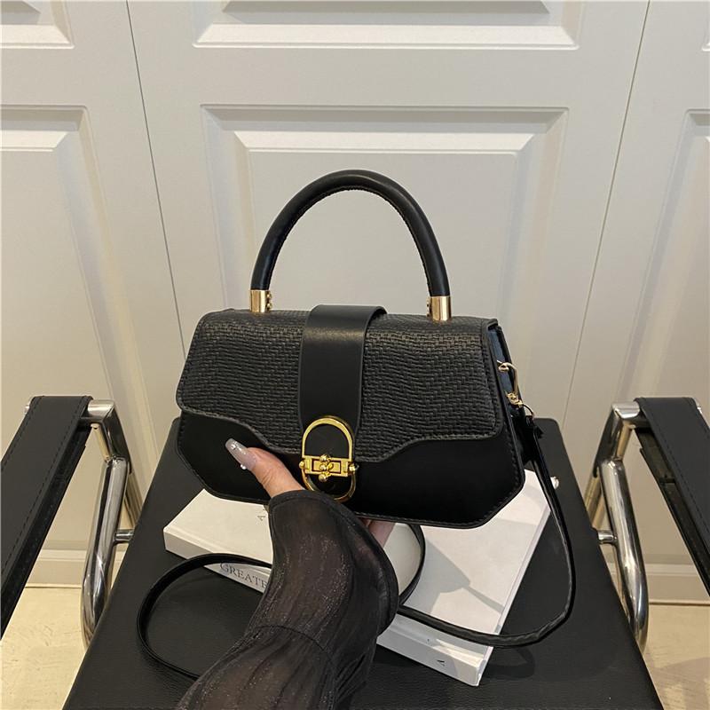 Women's fashion handbag 2 summer new niche design versatile shoulder messenger bag small square bag