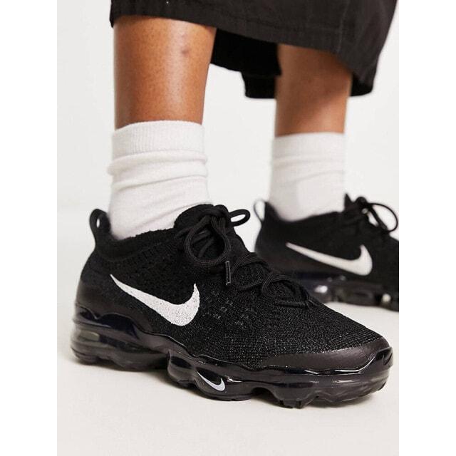 

Черно-белые кроссовки Nike Air Vapormax 2023