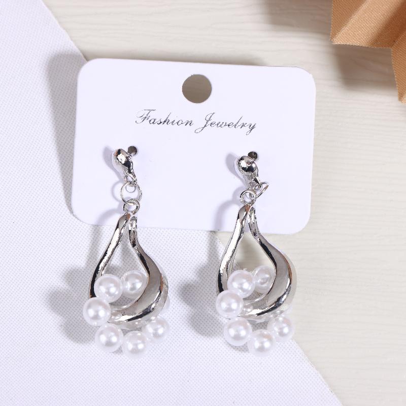 French Imitation Pearl Long Pendant Earrings For Women Unique Design Earrings Romantic Date Jewelry Gift