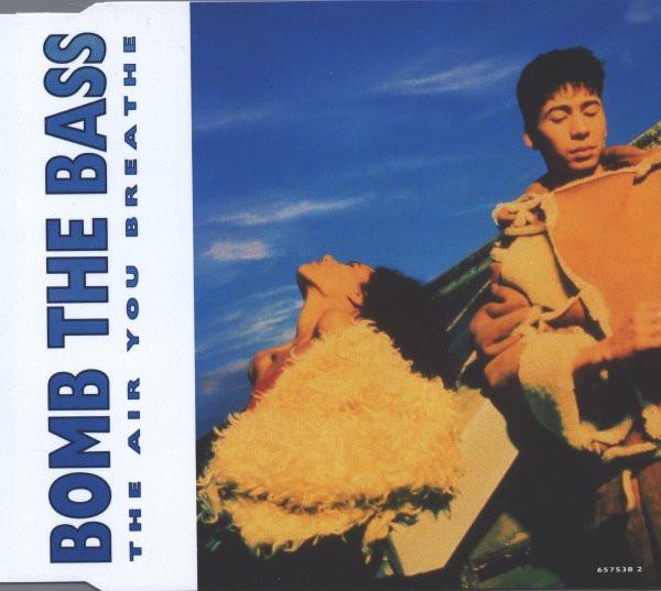 

CD BOMB THE BASS - The Air You Breathe 6575382 Rhythm King, Ep 1991 UK Танцевальная и Электронная Музыка Б/У