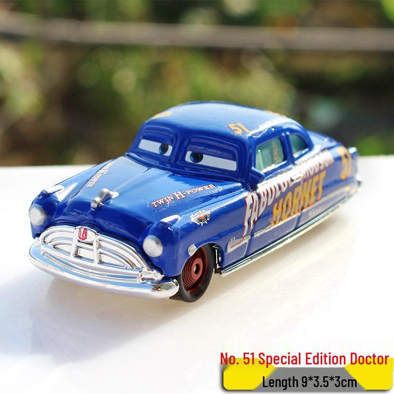 Cars 2 Mater Granny & Dr. Keno Diecast Toy Car Model