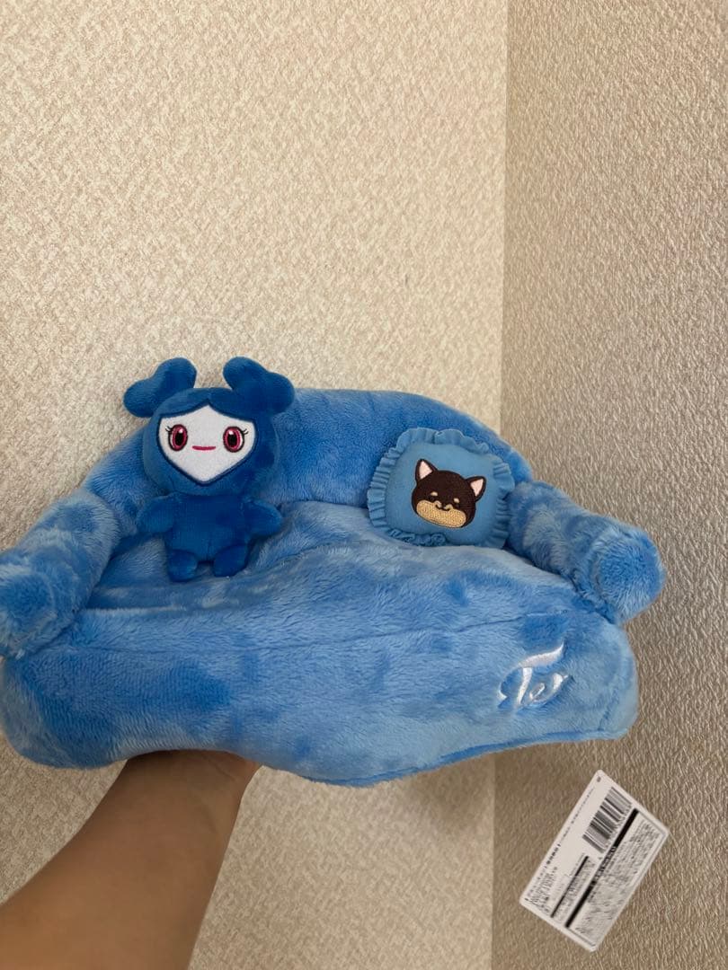 

[USED] TWICE Tzuyu Plush Blue Sofa Cushion Price Request Available!!
