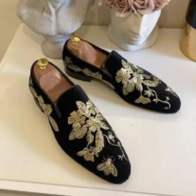 Fashion Large Size 38-48 Business Men Loafers Black Men One-foot Lightweight Comfortable Fashionable Embroidered Shoes Travel Shoes Men