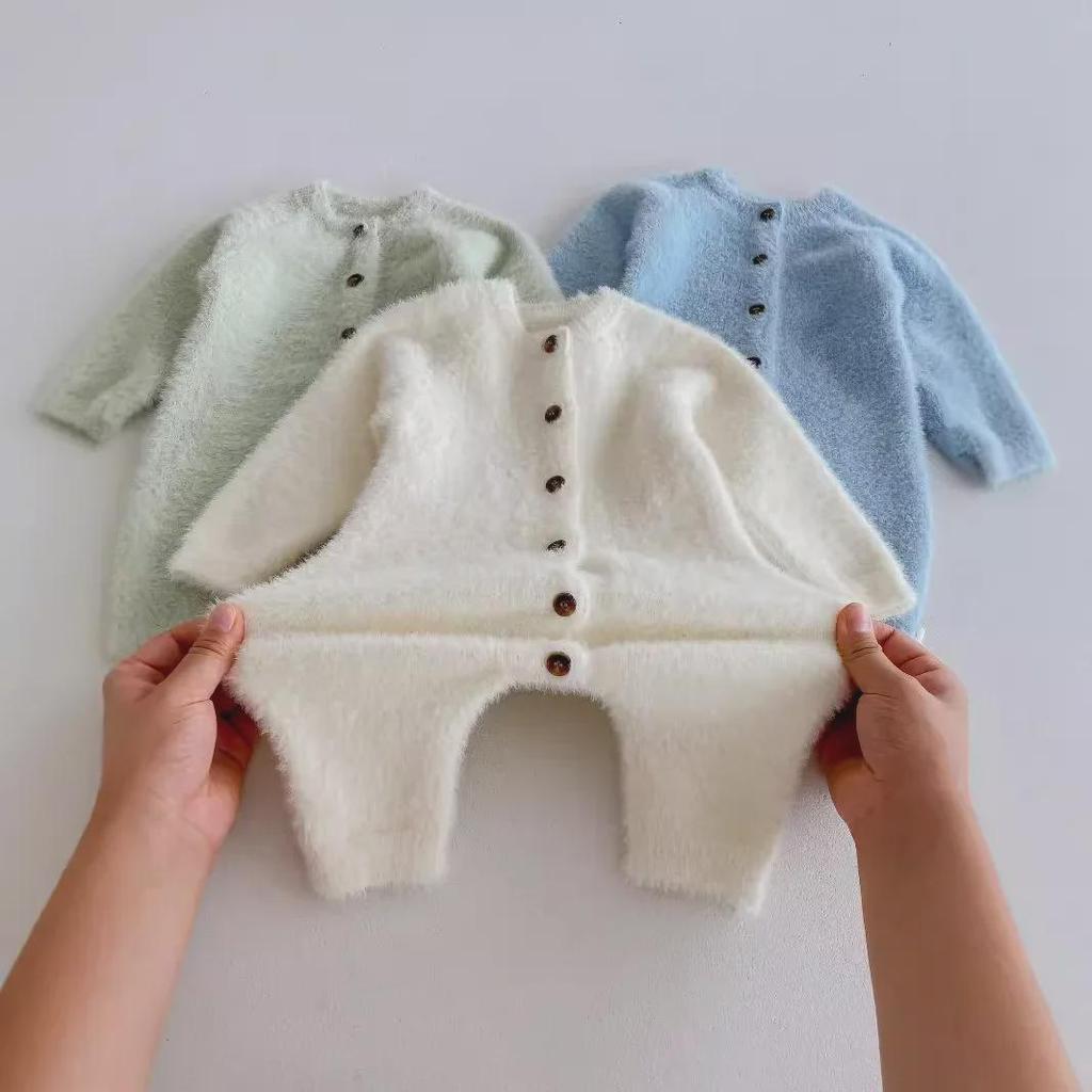 Adorable Newborn Plush Jumpsuit for Autumn/Winter - Unisex Baby Romper, Soft Crawling Outfit