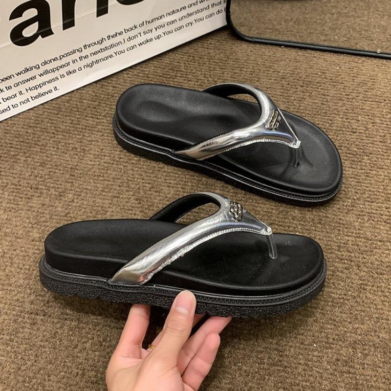 

Летние приморские простые шлепанцы на одной педали, модная пляжная обувь, женские плоские тапочки 42 серебряный