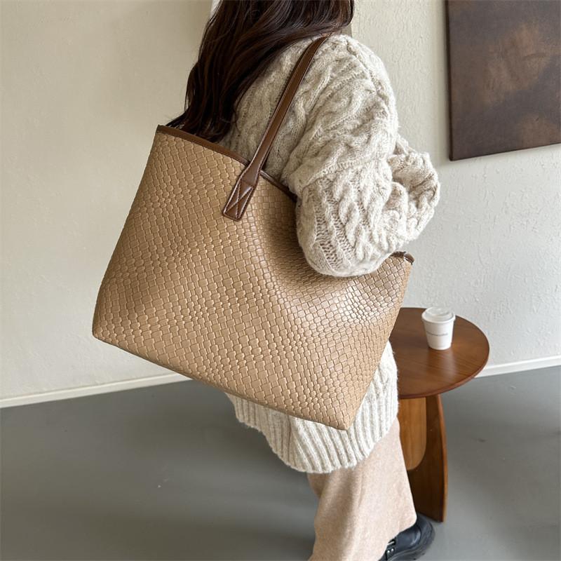 Chic And Trendy Pu Tote Bag For Women Perfect For Daily Commuting And Casual Outings