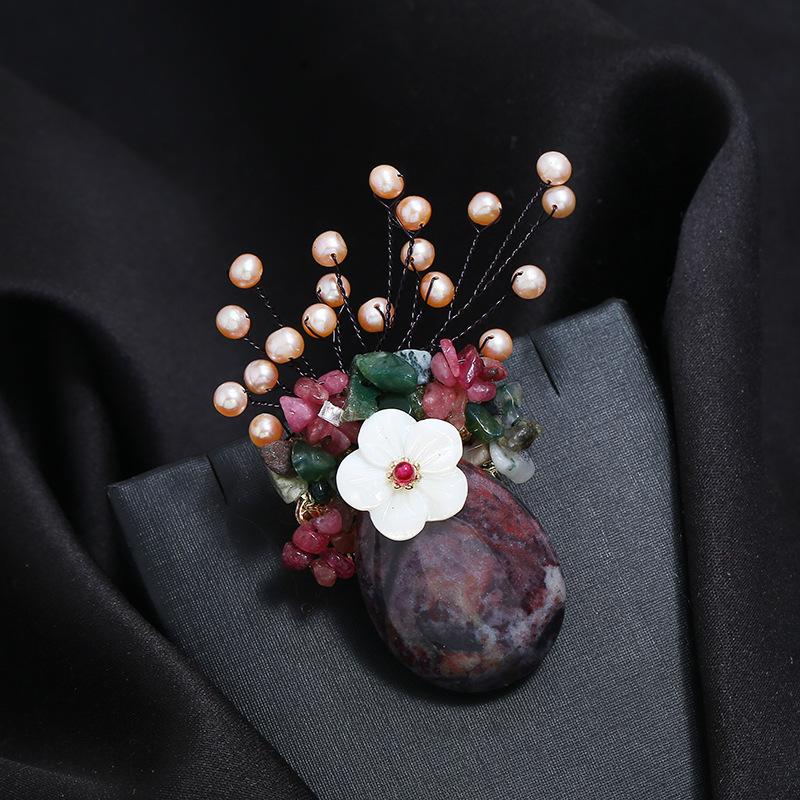 Original Heavy Handmade Natural Crystal Shell Corsage Women's Luxury Atmosphere Retro Elegant Brooch Jacket Coat Accessories