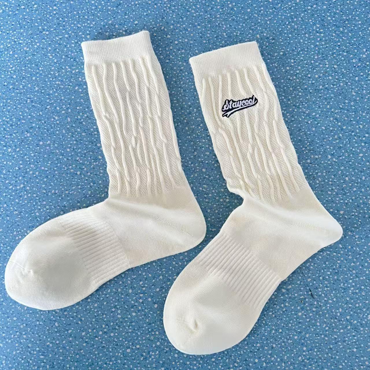 

Cityboy Унисекс Модные Корейские Носки для Скейтборда Хай-Стрит Средней Длины Спортивные One Size 36-45 (Seamless)