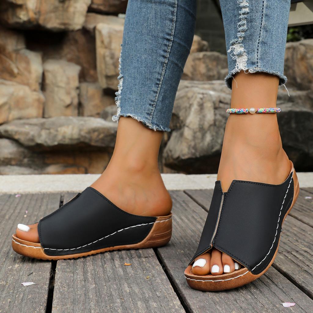 Große Größe Keilabsatz coole Hausschuhe Sommer Neu dicke Sohle coole Hausschuhe lässige coole Hausschuhe