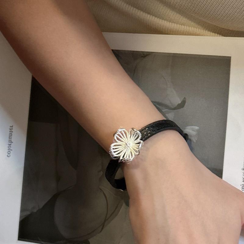 S925 Sterling Silver Korean Niche Big Flower Leather Bracelet - Retro Fashion Jewelry