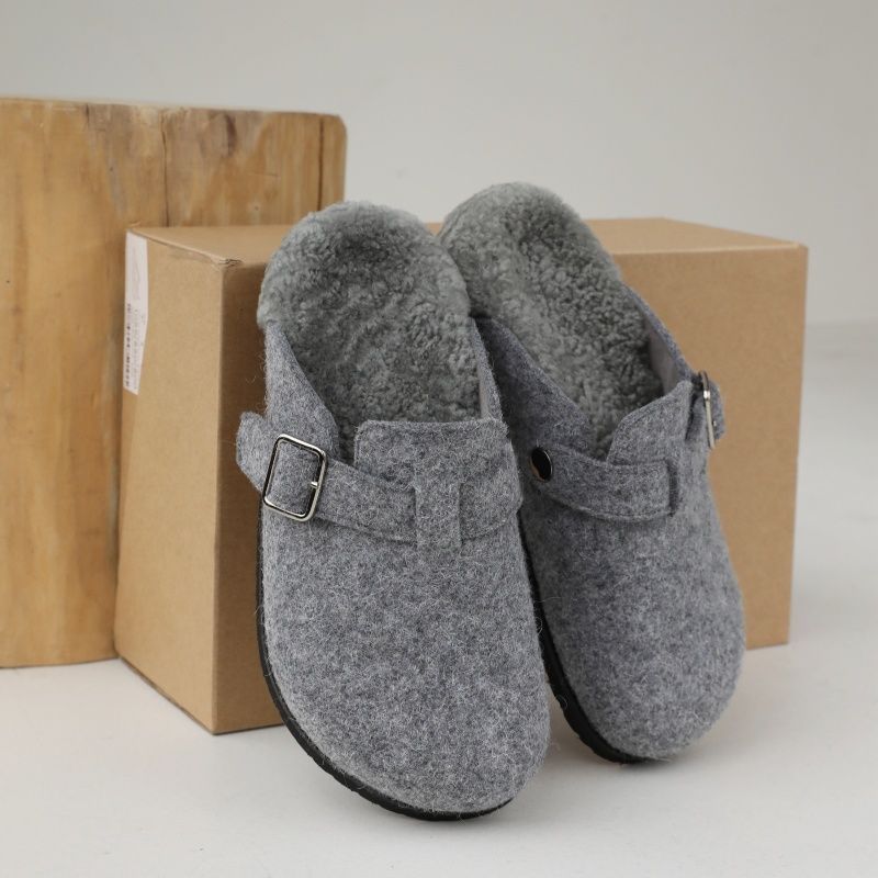Thick-soled versatile Birkenstock slippers women's baotou in autumn and winter 2025 new felt suede one-pedal wool muller shoes