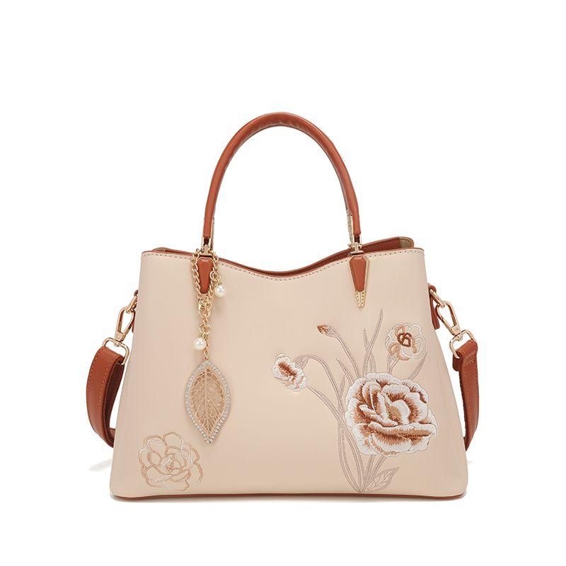 

Accessible Luxury Birthday Gift Fancy Middle-Aged Women s Bag