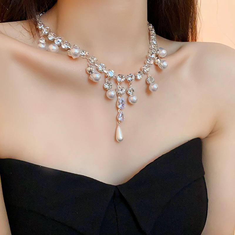 GemChic Women's Exquisite Water Drop Zircon Pearl Collarbone Necklace Fashion Clavicle Chain Birthday Christmas Jewelry Gift