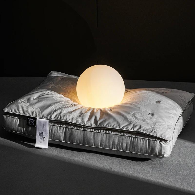 Mulberry Silke Puter For Sove Naturlig Silkefyll Gongsatin Jacquard Anti Mite Myk Helsevesen Sengetøy Hotell Nakkeputer