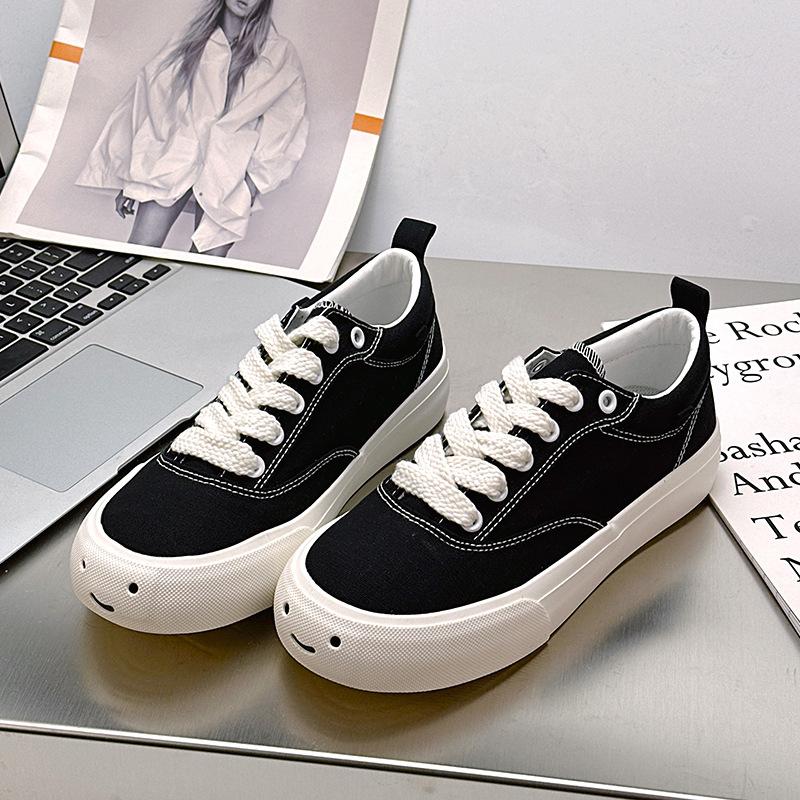 HY-2 Women's Casual Summer New Thin Fashion Super Versatile Cute Smile Board Shoes Soft Sole Easy To Wear