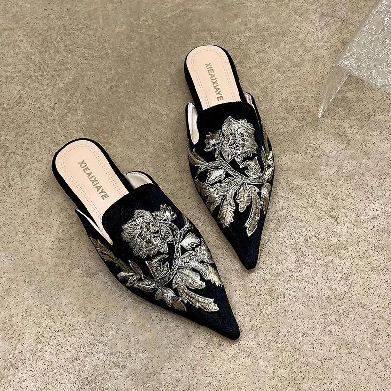 

2025 Лето Вышивка Женские Мюли Тапочки Роскошная Мода Элегантные С Острым Носком Шлепанцы Обувь Женские Платье Балетки Сандалии 35