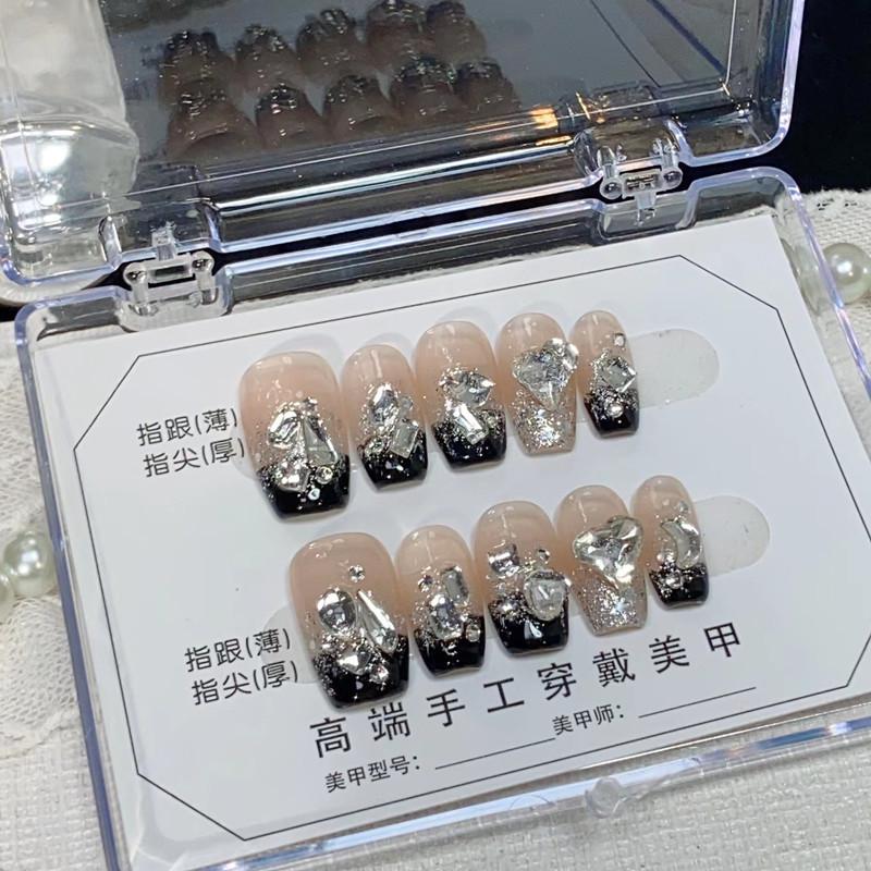 

High-End Rhinestone Short Press-On Nails Set for Brides