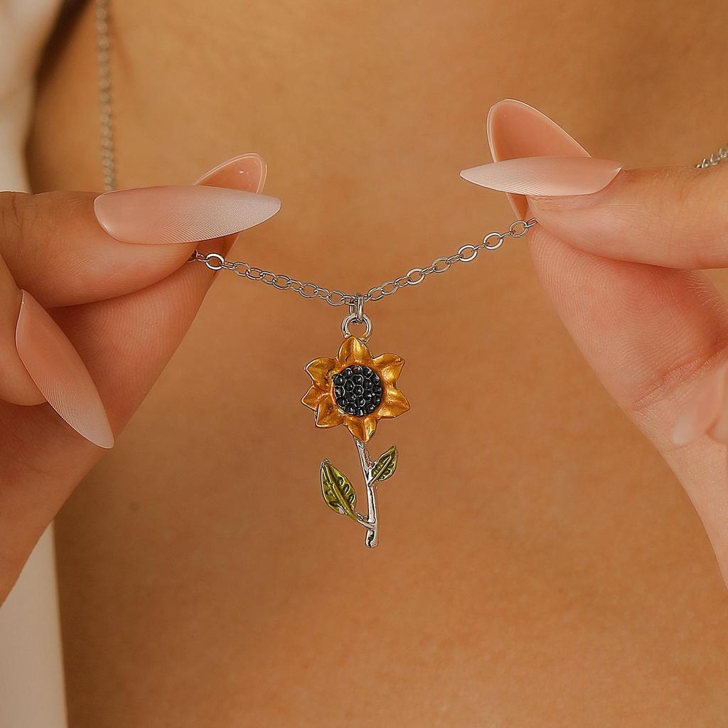 Collana con Ciondolo Girasole e Perla - Gioielli Eleganti alla Moda da Donna