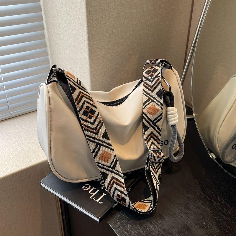 

Повседневная универсальная сумка для женщин, широкая плечевая лямка, сумка через плечо, легкая и простая сумка на одно плечо, подмышечная сумка one size