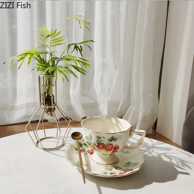Avrupa Retro Kahve Fincanı ve Tabağı Seti Öğleden Sonra Çayı Kahve Çaydanlık Tatlı Tabağı İçecek Seti Ev Çay Seti Ofis Seramik Kupa