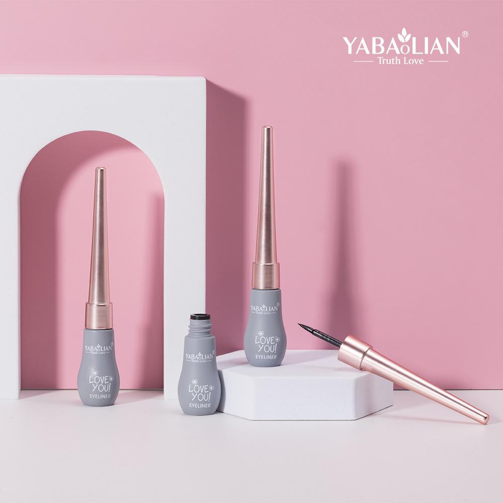 Weicher Eyeliner, große Kapazität, schnelltrocknend, wasserfest und schweißfest, verwischt nicht leicht, Eyeliner-Stift für weibliche Schönheit