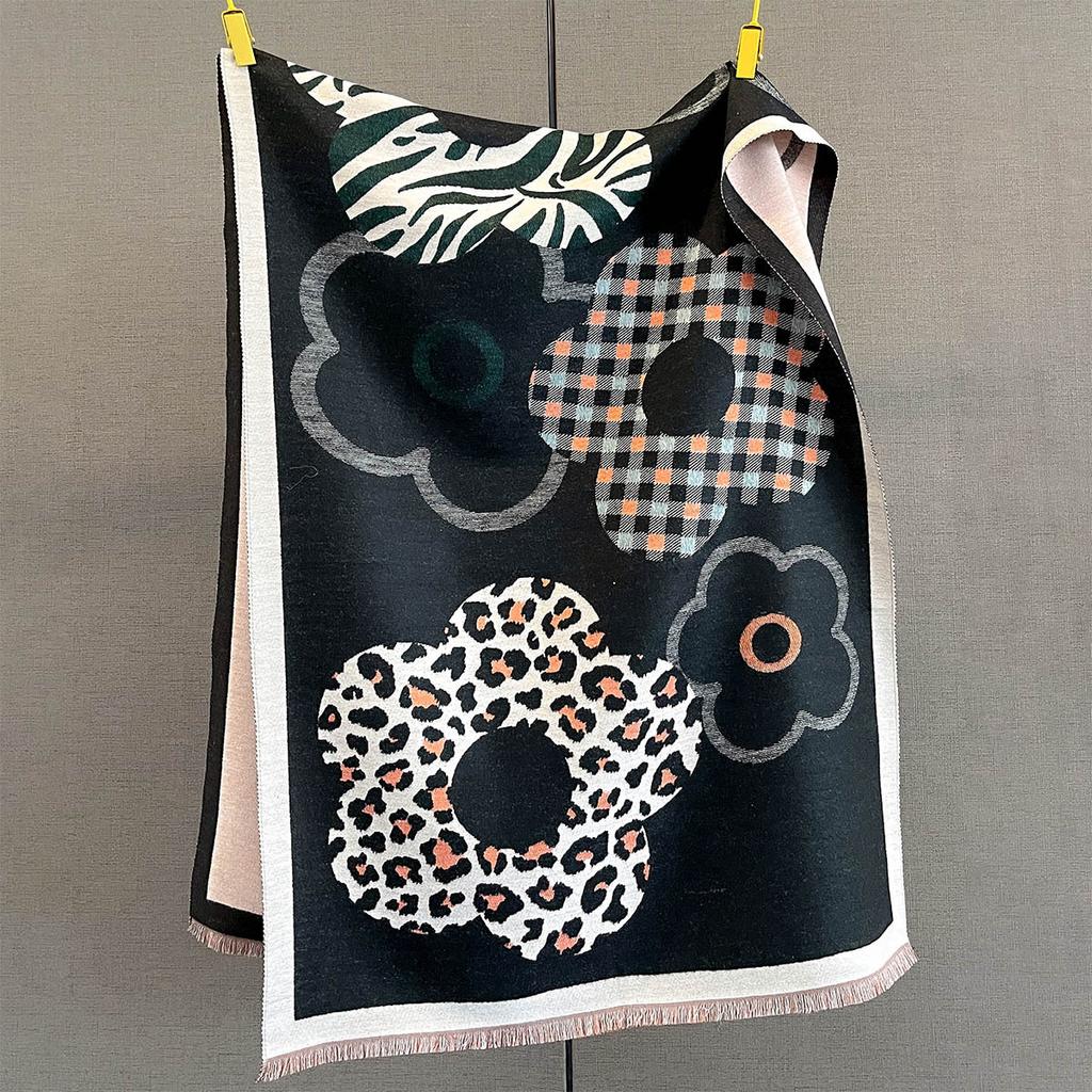 Women Autumn Winter Thick Warm Cashmere Scarves Korean Version Fashion Flower Scarf Female Blanket Bufanda Poncho Pashmina
